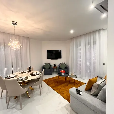 Vanecia's Luxury Apartamento San Remo